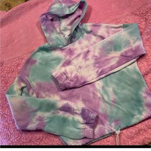 Tie-dye cropped hoodie with drawstring